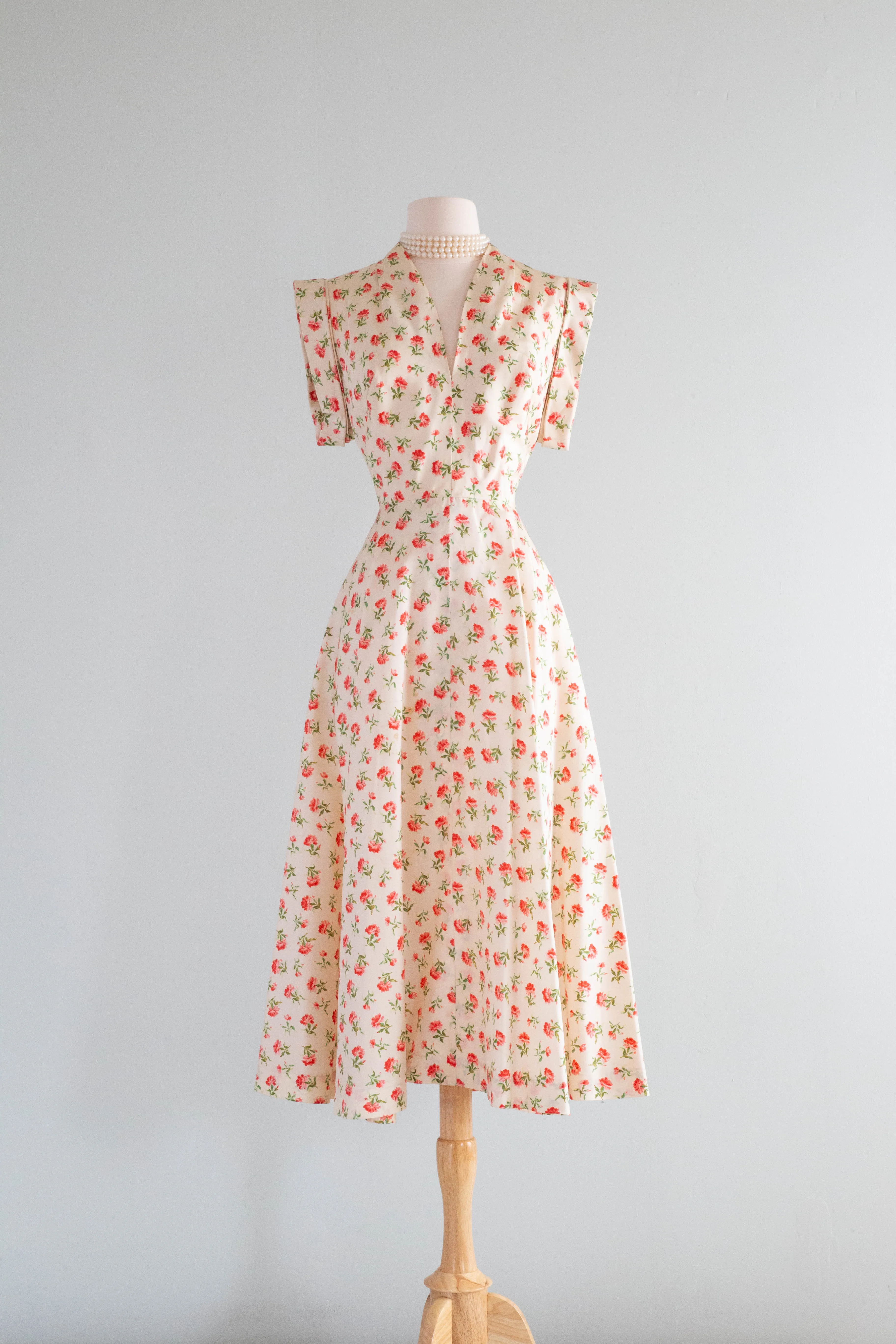 Absolutely Stunning 1950's Traina-Norell Silk Carnation Print Dress / SM