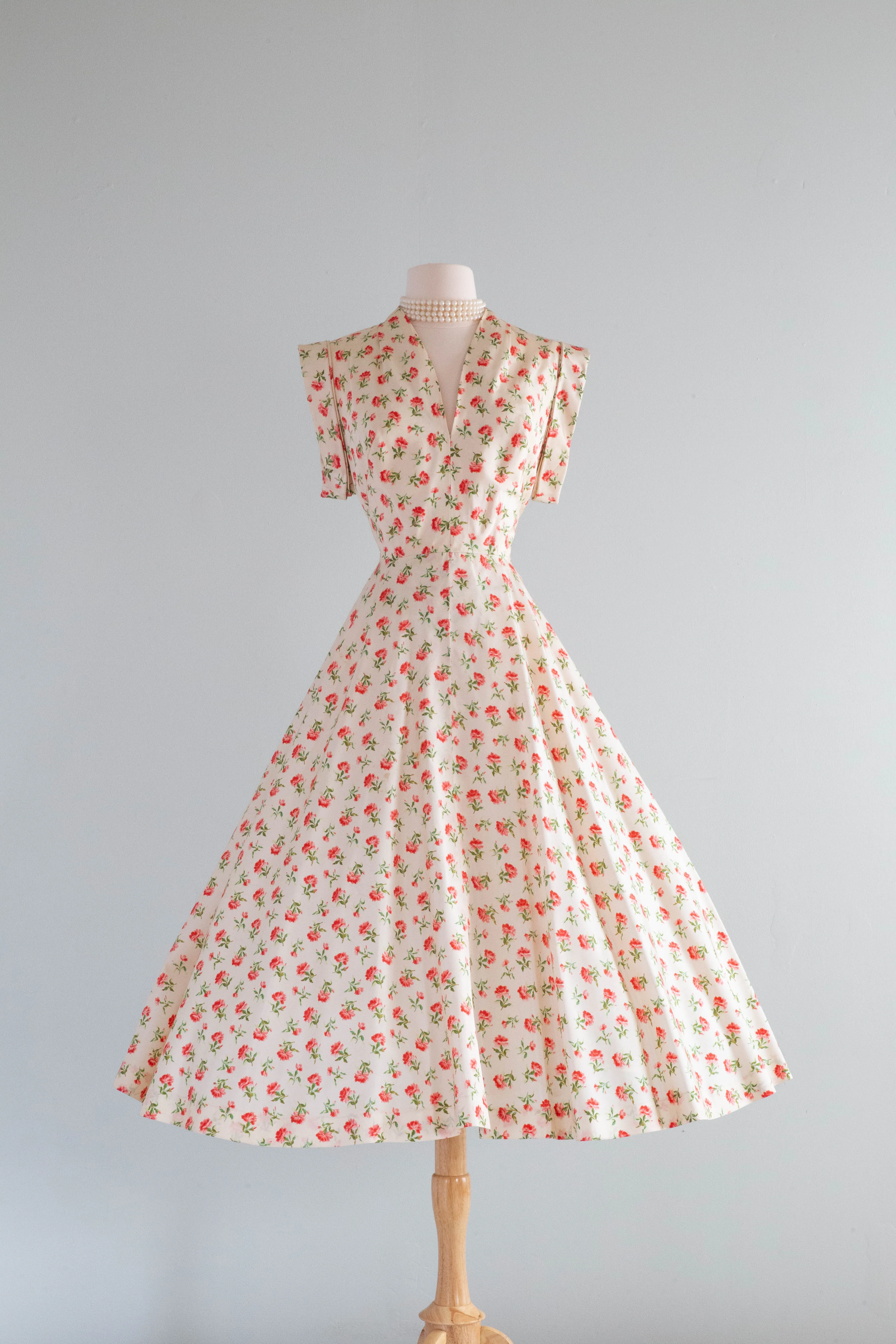 Absolutely Stunning 1950's Traina-Norell Silk Carnation Print Dress / SM