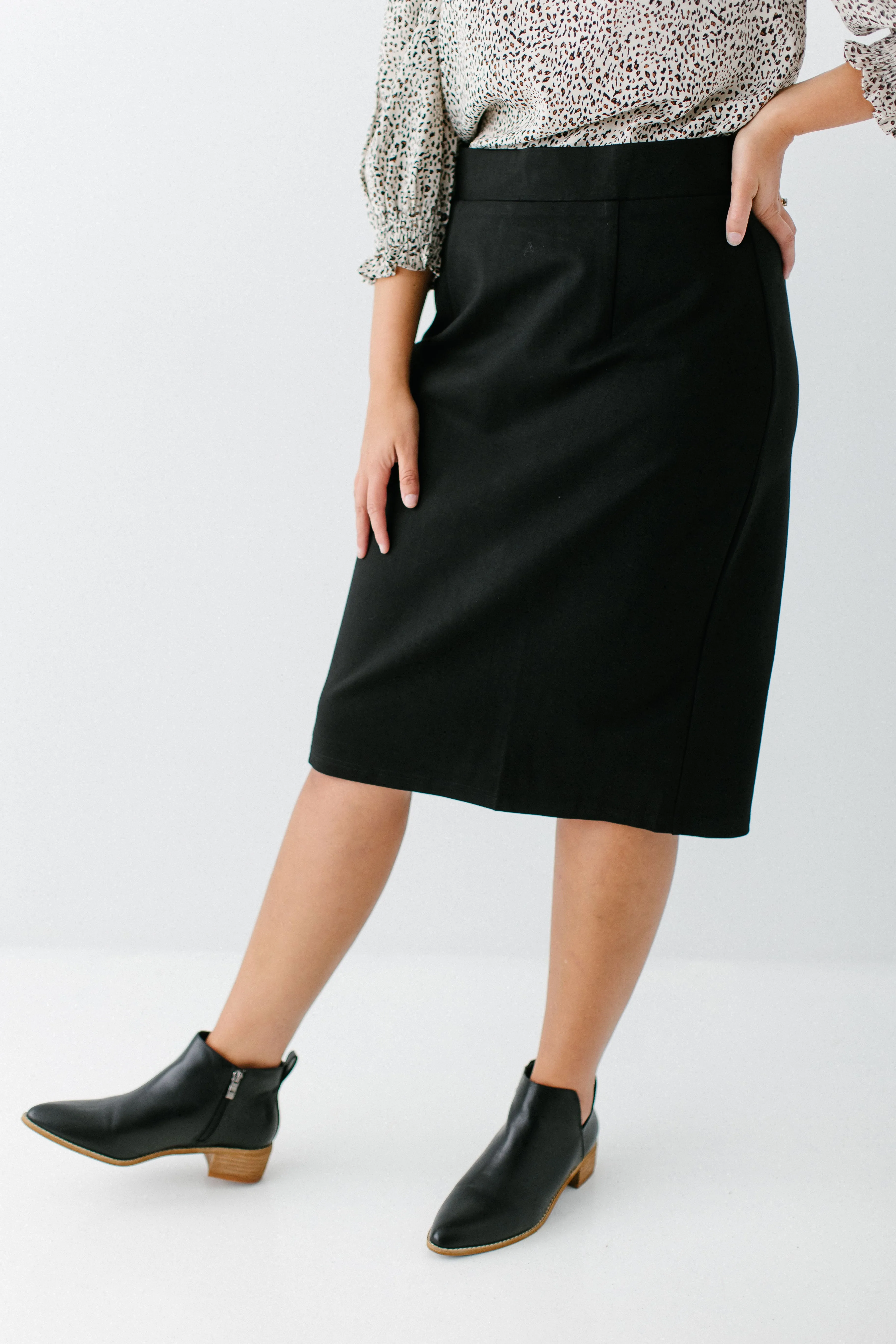 'Anna' Pencil Skirt in Black