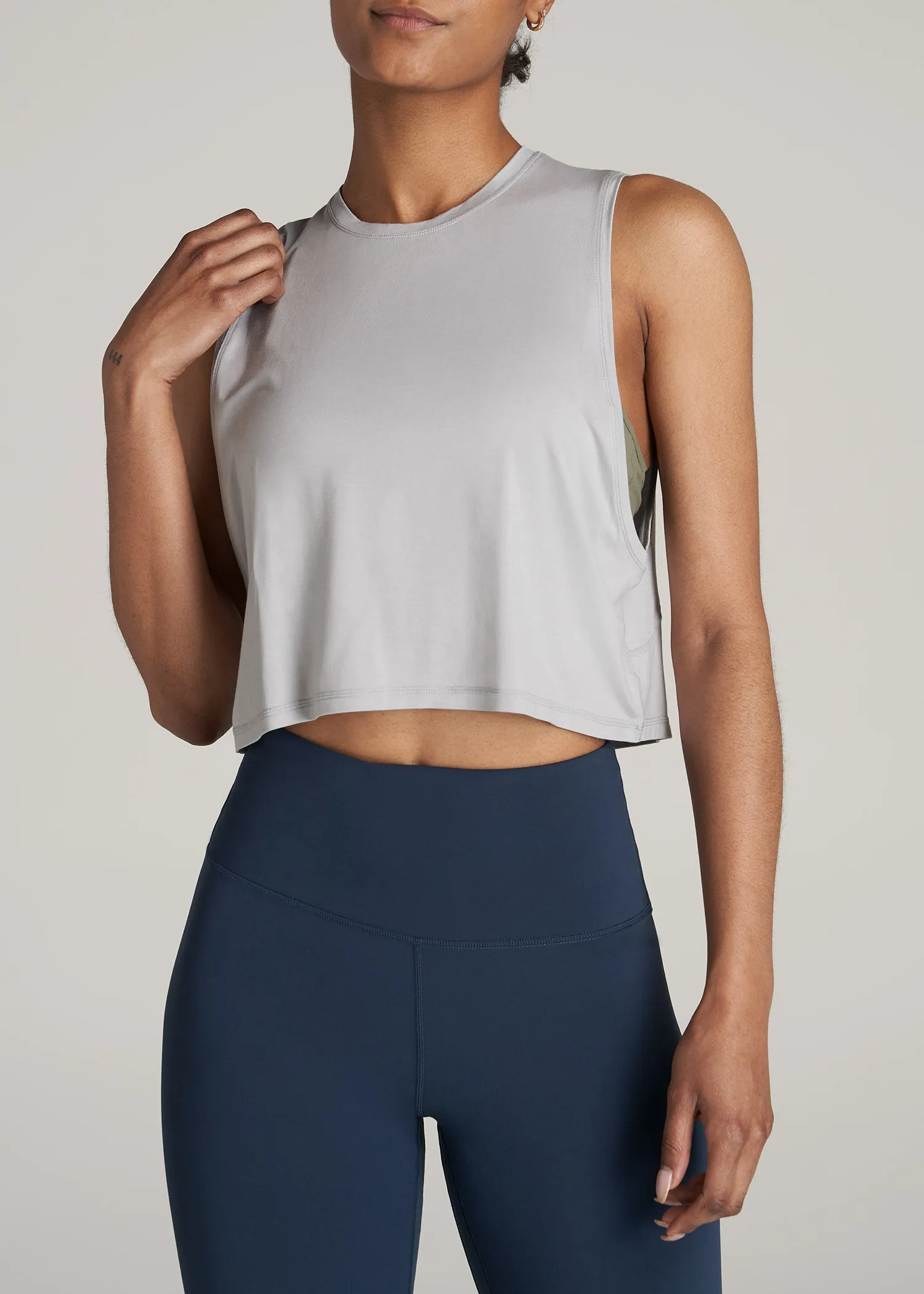 Athletic Cropped Muscle Tank Top for Tall Women in Silver