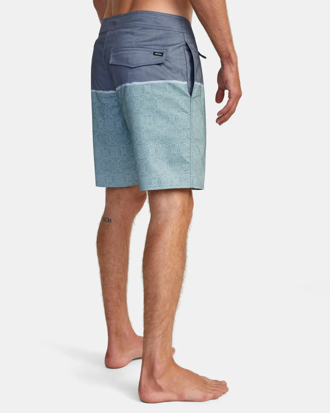 County 18 Boardshorts - Moody Blue