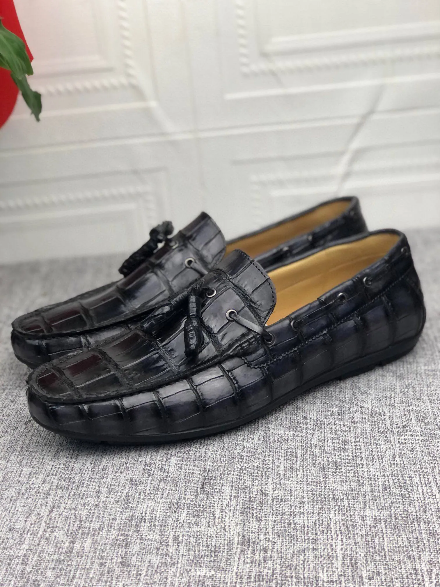 Crocodile Shoes Crocodile  Leather Shoes Mens Slip-On Driving Loafer Shoes With Tassle Vintage Dark Grey