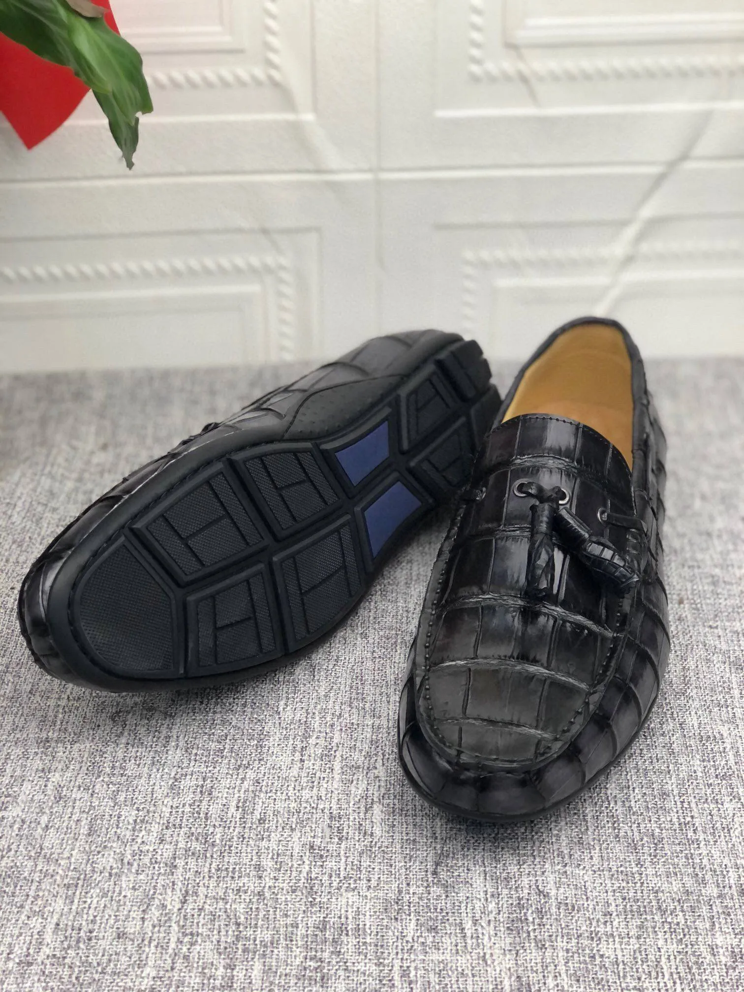 Crocodile Shoes Crocodile  Leather Shoes Mens Slip-On Driving Loafer Shoes With Tassle Vintage Dark Grey