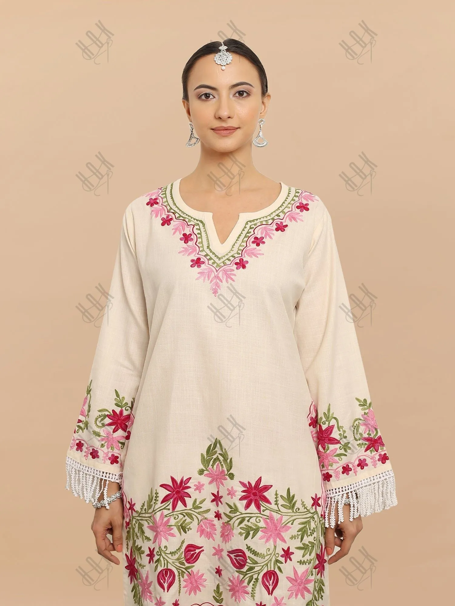 Falak Kashmiri Long Kurta - White