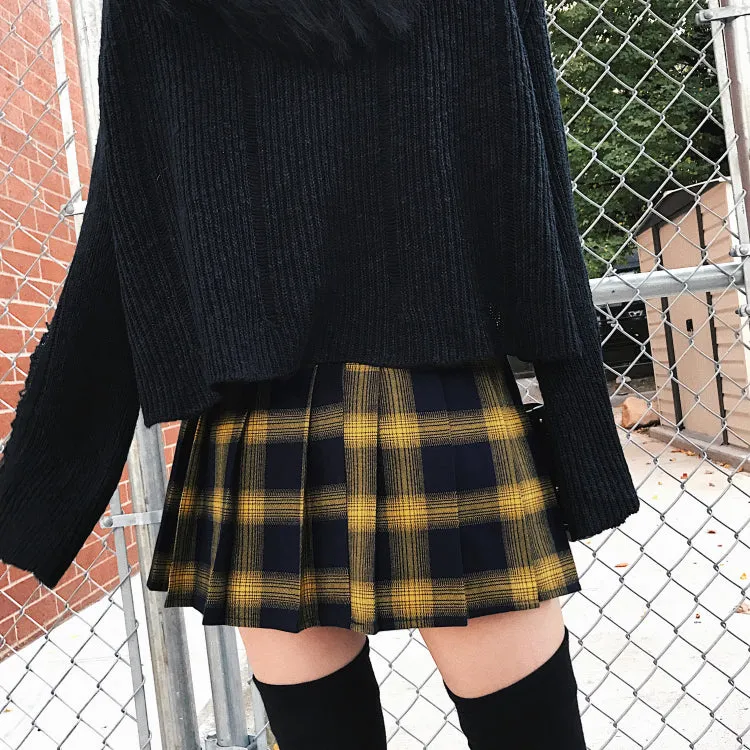 'Miss Morgue' Black and yellow plaid skirt