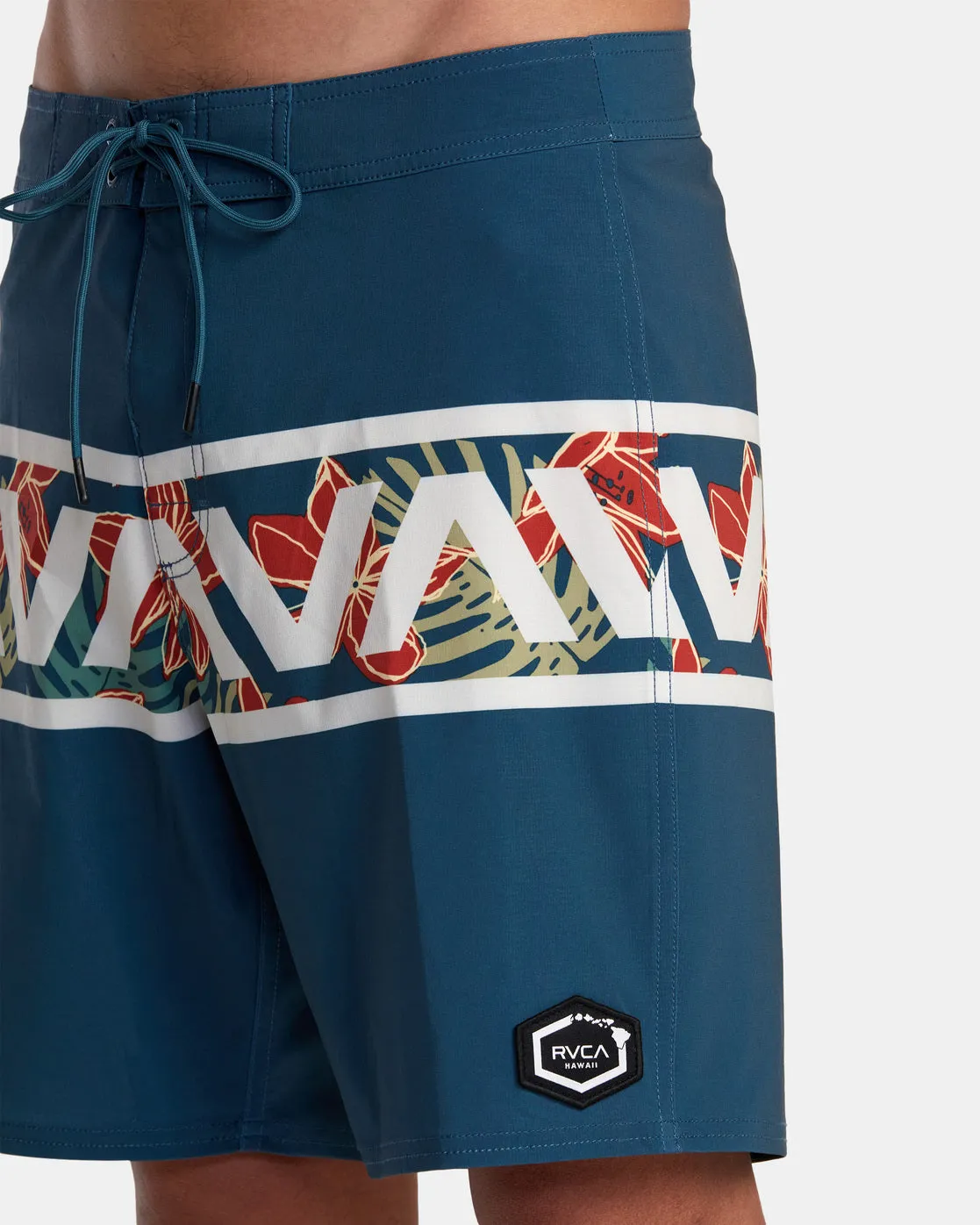 Wild Hibiscus Hawaii Va Banded 18 Boardshorts - Duck Blue