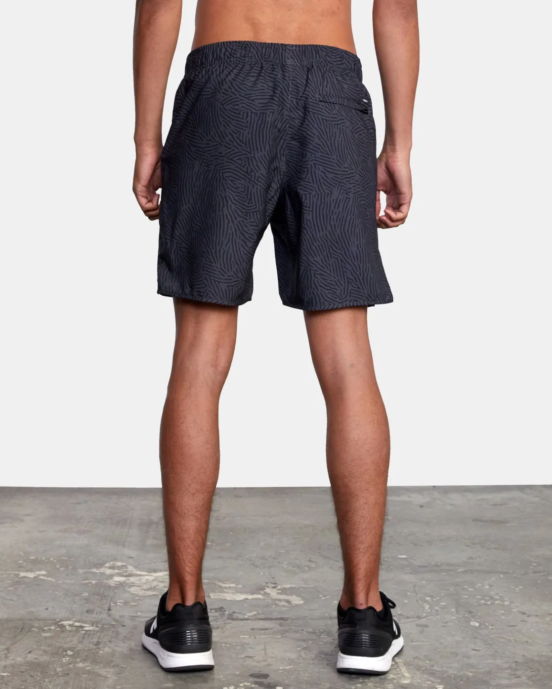 Yogger IV 17 Athletic Shorts - Grey Black