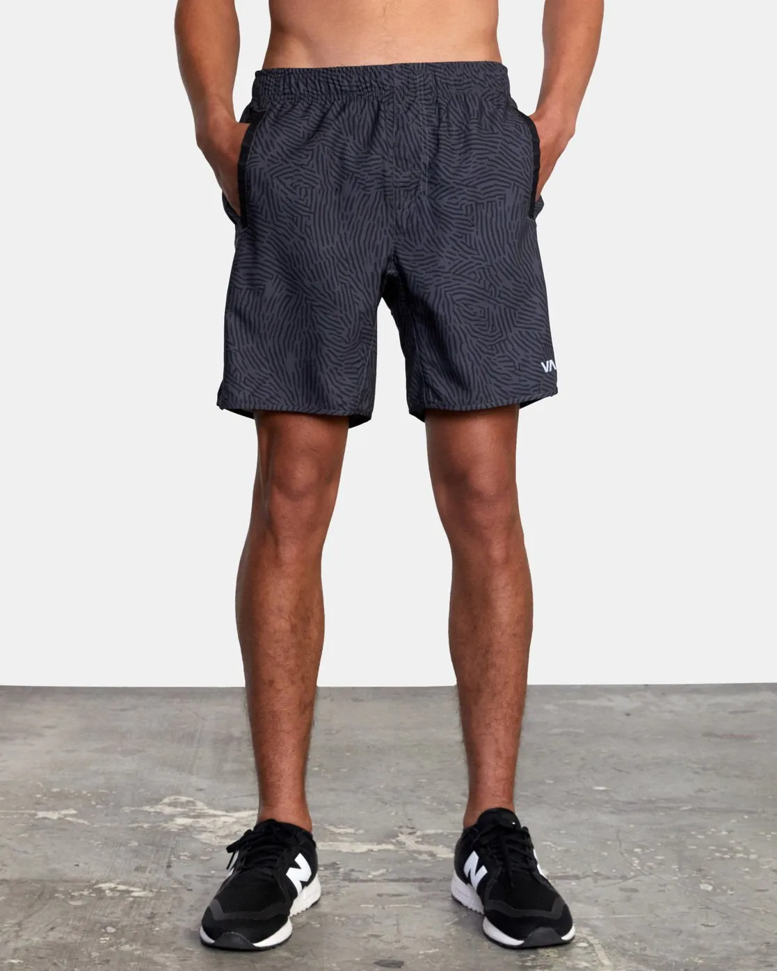 Yogger IV 17 Athletic Shorts - Grey Black