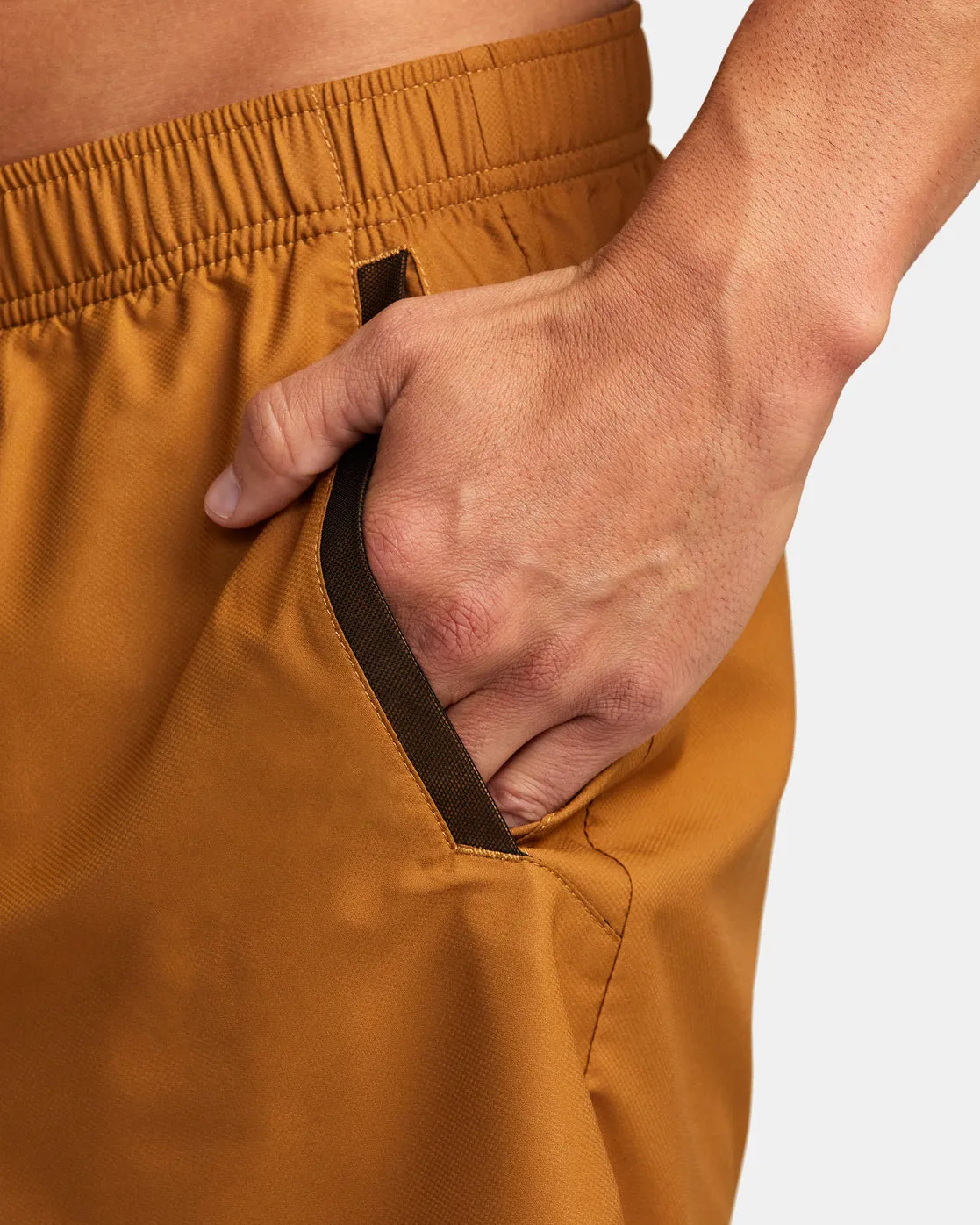 Yogger IV 17 Athletic Shorts - Tobacco