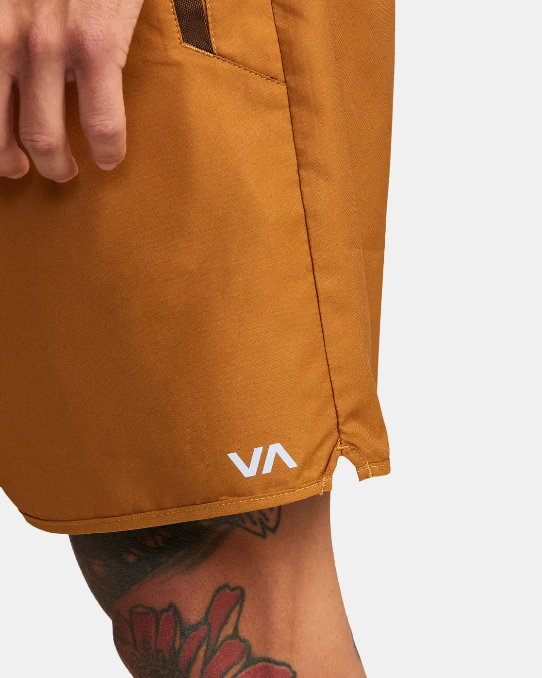 Yogger IV 17 Athletic Shorts - Tobacco