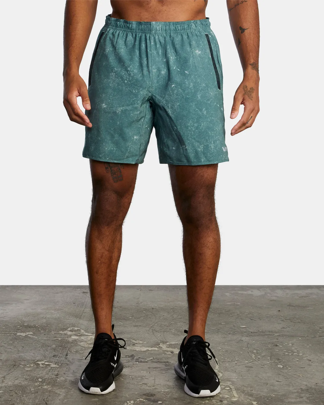 Yogger Stretch 17 Athletic Shorts - Acid Wash Jungle Green