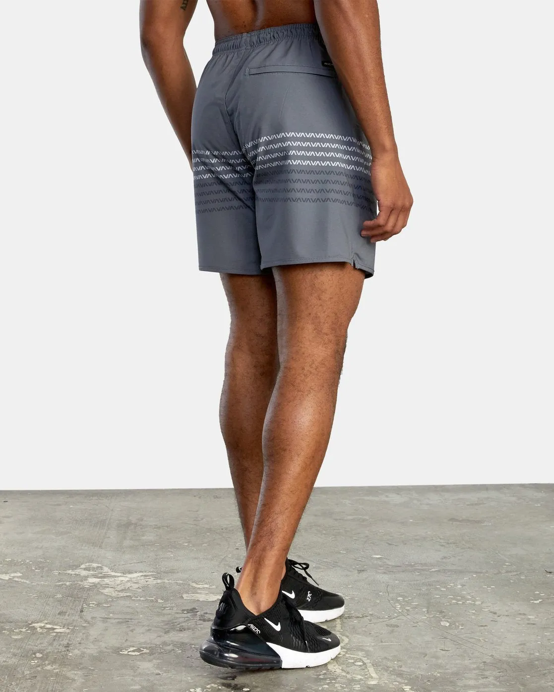 Yogger Stretch 17 Athletic Shorts - Va Stripe Smoke