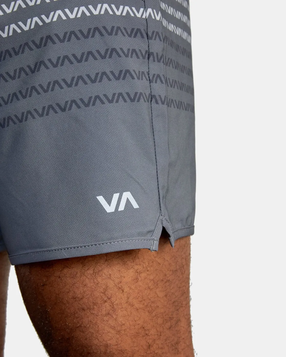 Yogger Stretch 17 Athletic Shorts - Va Stripe Smoke